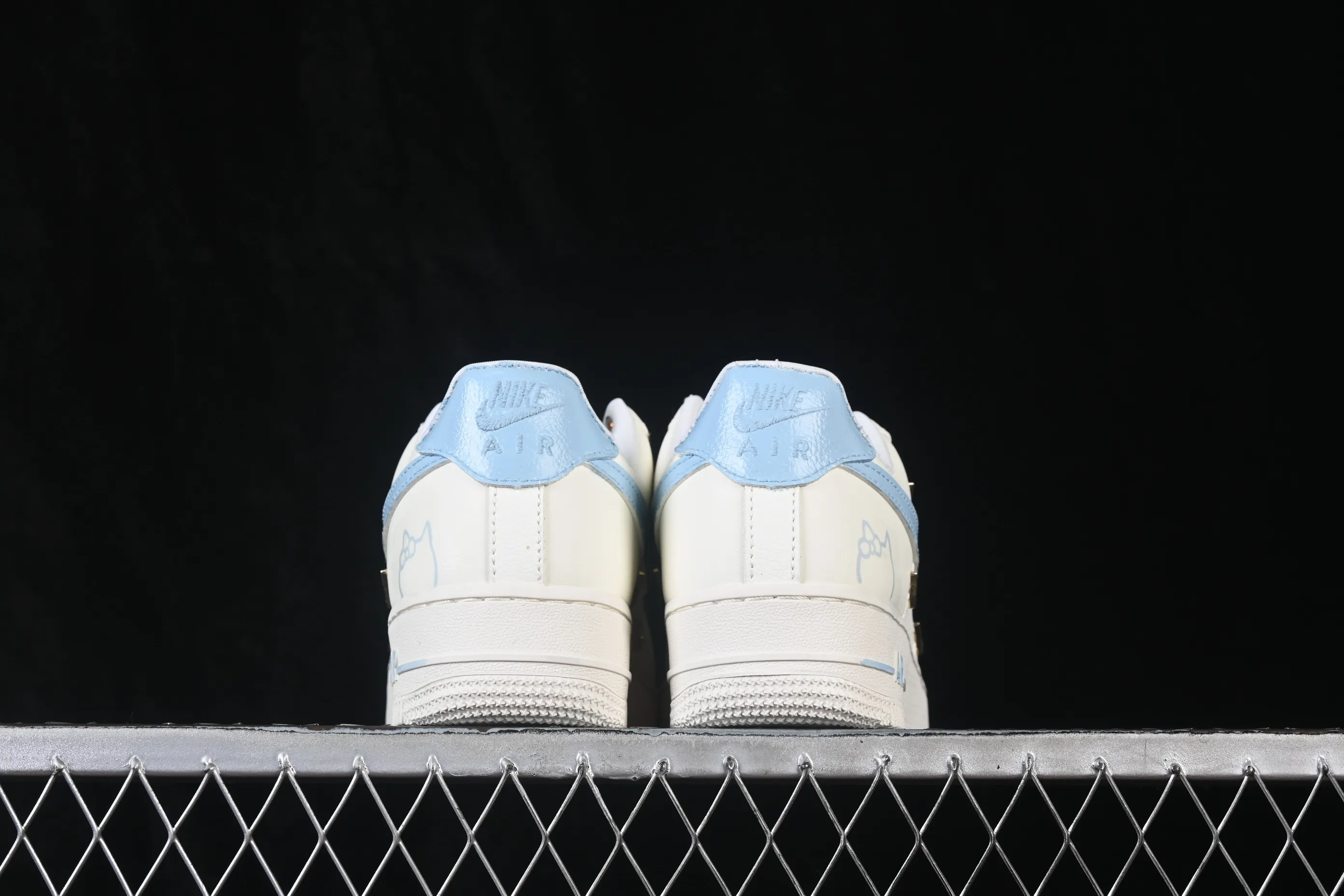 All categories Nk Air Force 1 Air Force series Nk Air Force 1 Low Air Force low-top Nike Air Force 1'07 Low "Ocean Blue" Hand-painted graffiti Blue Ocean Air Force 1 low-top casual sneakers FV3654-311